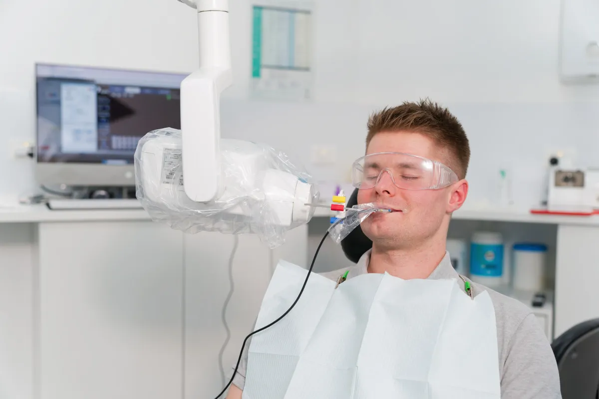 Intraoral imaging taken as part of single tooth implant planning